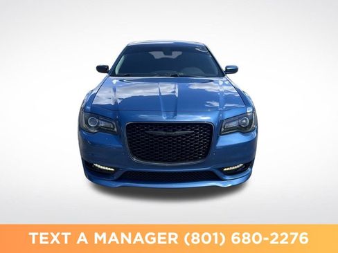 Used 2021 Chrysler 300 Touring L AWD/4WD image 8