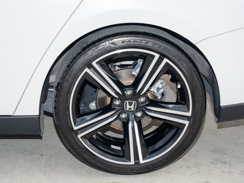 Used 2023 Honda Accord Sport image 41