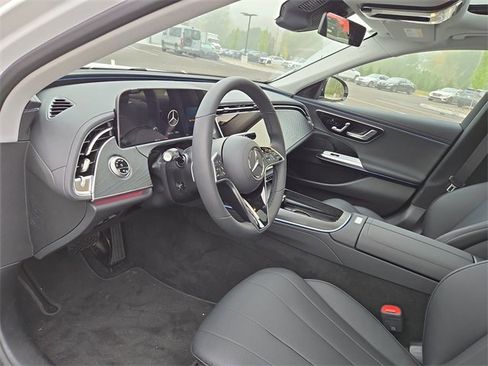 New 2026 Mercedes-Benz E 350 4MATIC Sedan image 24