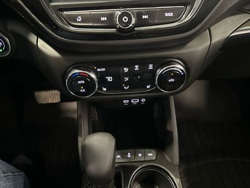 Used 2022 Chevrolet TrailBlazer LT w/ Convenience Package image 26