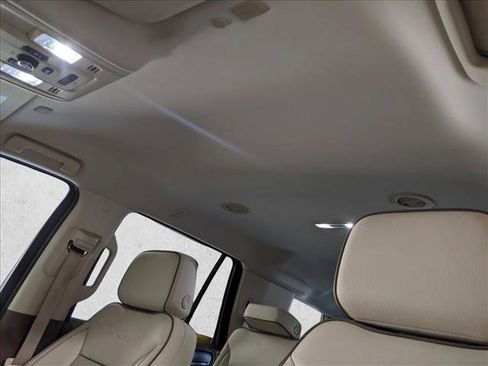 Used 2022 GMC Yukon Denali image 18