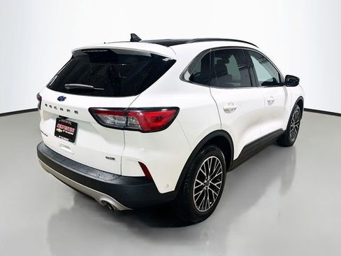 Used 2022 Ford Escape Titanium w/ Titanium Premium Package FWD image 7