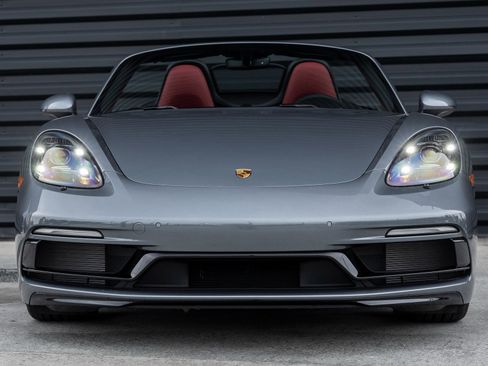 Certified 2025 Porsche 718 Boxster S image 8