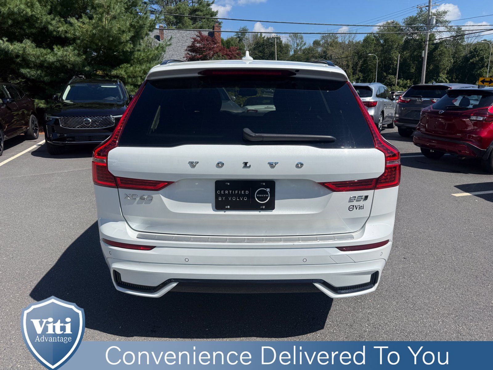 Used 2024 Volvo XC60 B5 Core w/ Protection Package Premier AWD/4WD image 7