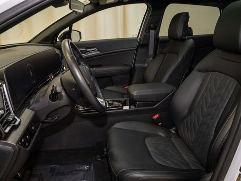 Certified 2025 Kia Sportage X-Pro image 11