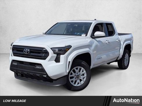 Used 2024 Toyota Tacoma SR5 image 1