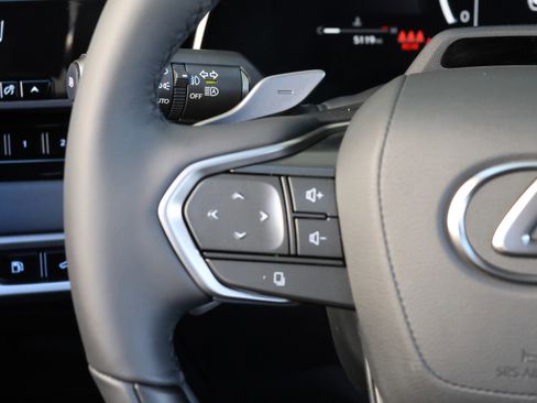 Used 2025 Lexus RX 350 Premium Plus image 18