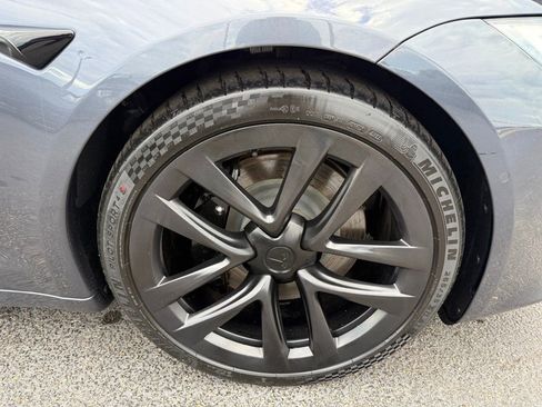 Used 2023 Tesla Model S Plaid image 38