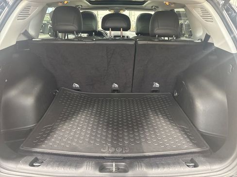 Used 2018 Jeep Compass Latitude w/ Cold Weather Group image 15