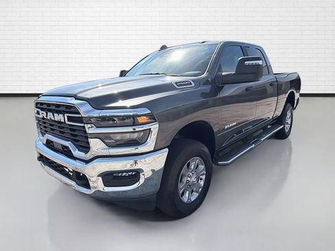 Used 2025 RAM 2500 Big Horn AWD/4WD image 5