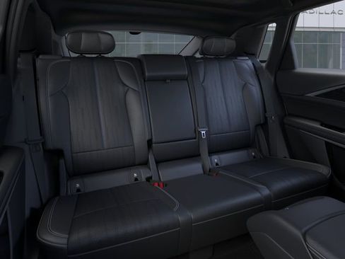 New 2026 Cadillac Lyriq Luxury AWD/4WD image 17