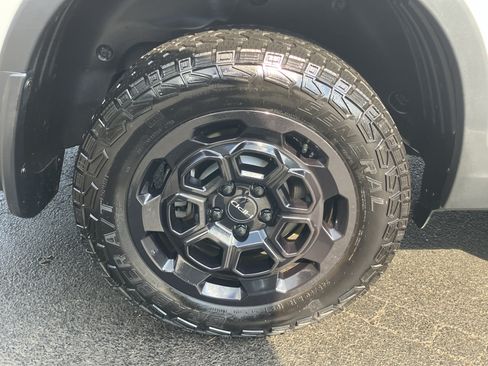 Used 2025 Honda Ridgeline Sport+ image 13