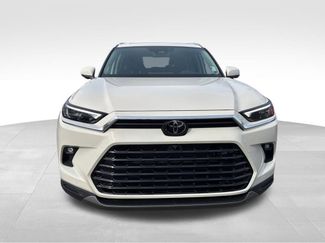 Used 2024 Toyota Grand Highlander Platinum video 2