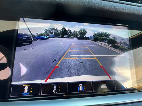 Used 2023 Cadillac XT5 Premium Luxury w/ Technology Package AWD/4WD image 21
