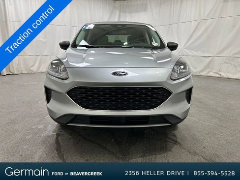 Used 2022 Ford Escape SE image 3