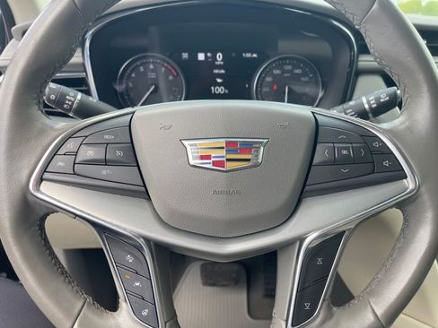 Used 2021 Cadillac XT5 Premium Luxury AWD/4WD image 17