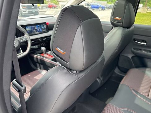 New 2026 Nissan Kicks SR AWD/4WD image 45