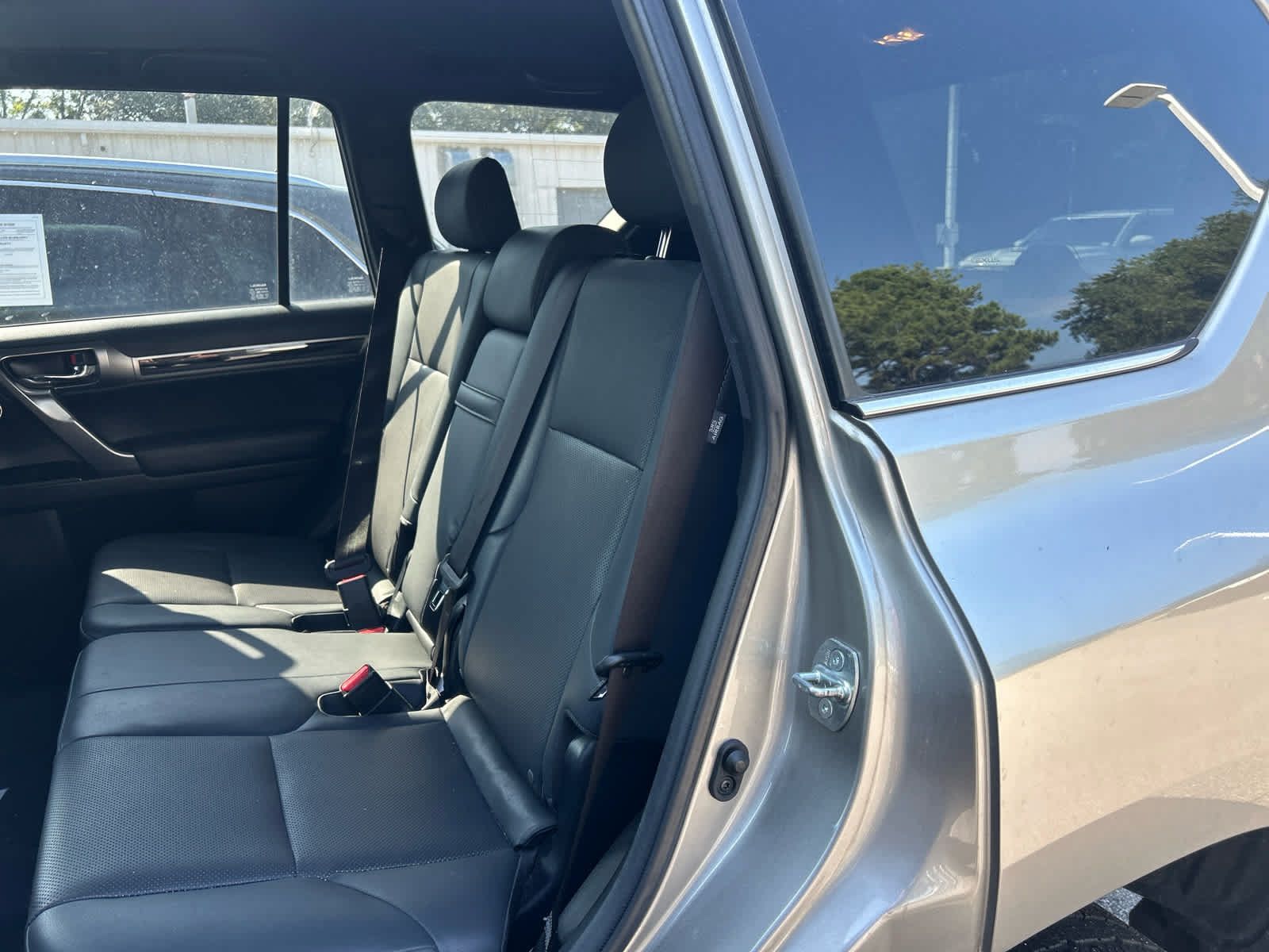Used 2022 Lexus GX 460 Premium w/ Premium Plus Package AWD/4WD image 9