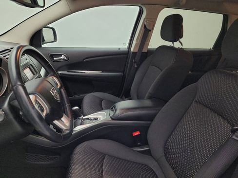 Used 2017 Dodge Journey SXT w/ Comfort/Convenience Group image 17