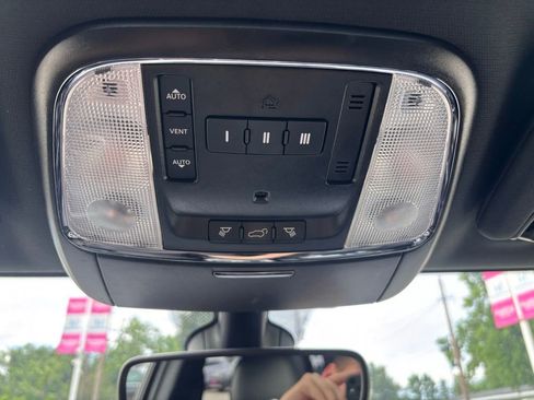 Used 2021 Jeep Grand Cherokee Limited AWD/4WD image 28