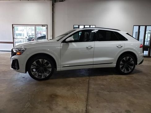 Used 2025 Audi Q8 Premium Plus AWD/4WD image 7