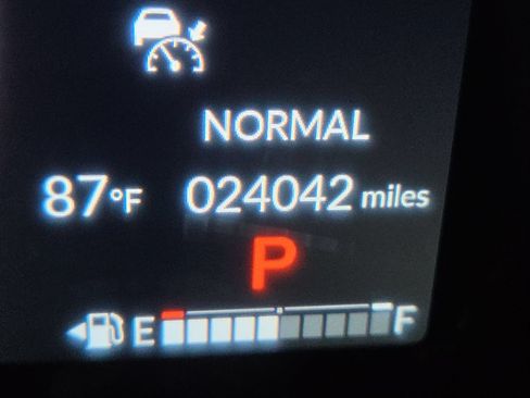 Used 2024 Honda CR-V EX image 19