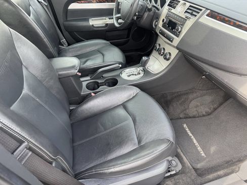 Used 2009 Chrysler Sebring Limited image 17