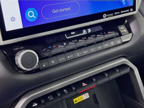 Certified 2024 Toyota Sequoia Platinum AWD/4WD image 16