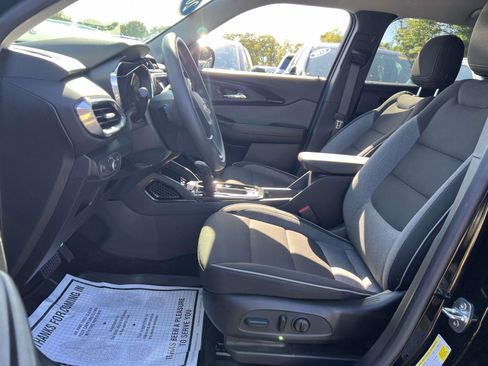 Certified 2023 Chevrolet TrailBlazer LT w/ Convenience Package image 11