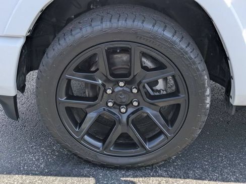 Used 2022 RAM 1500 Laramie AWD/4WD image 10