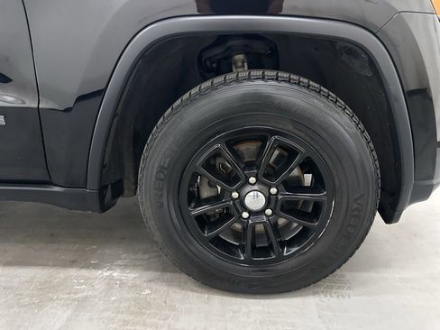 Used 2020 Jeep Grand Cherokee Laredo AWD/4WD image 60