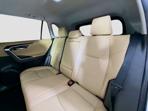 Used 2021 Toyota RAV4 Limited image 26