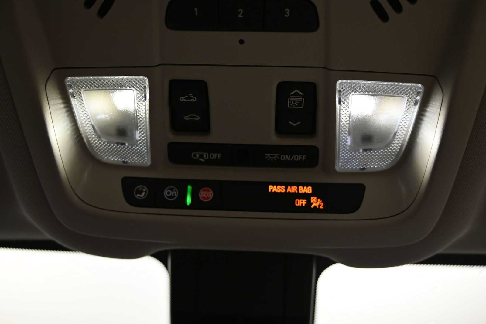 Used 2024 GMC Terrain Denali w/ Denali Premium Package AWD/4WD image 27