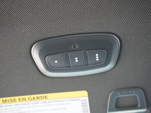 Used 2023 Jeep Grand Cherokee Overland w/ Luxury Tech Group IV AWD/4WD image 18