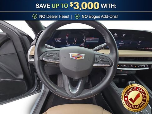 Used 2024 Cadillac XT4 Premium Luxury image 18