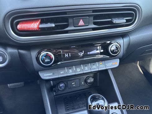 Used 2023 Hyundai Kona SEL w/ Convenience Package image 34