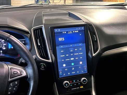 Used 2022 Ford Edge SEL image 6