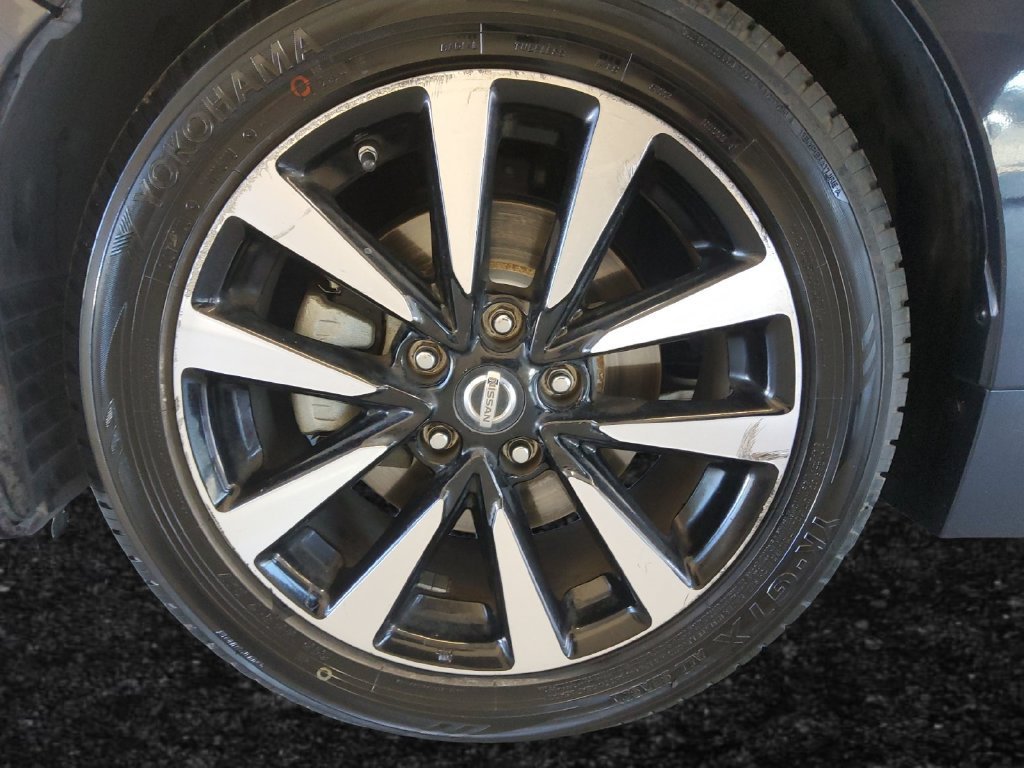Used 2018 Nissan Altima 2.5 SL FWD image 26