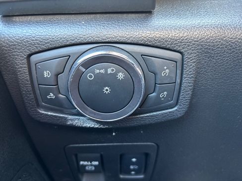 Used 2018 Ford F150 XLT w/ Equipment Group 302A Luxury image 26