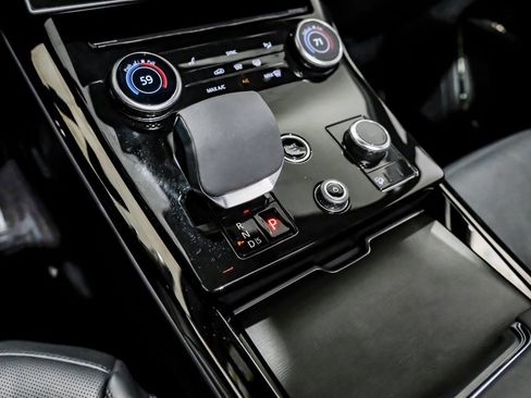 Used 2023 Land Rover Range Rover Sport SE Dynamic image 22