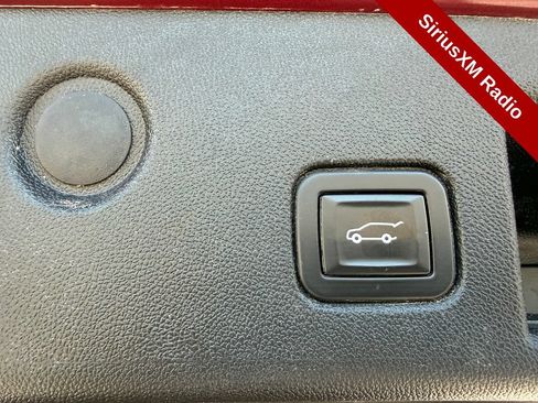 Used 2021 Chevrolet Equinox Premier AWD/4WD image 35