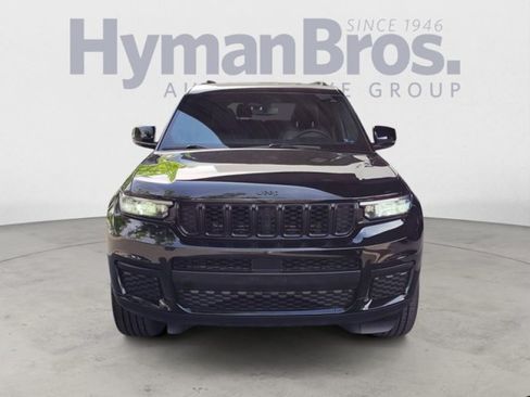 Used 2023 Jeep Grand Cherokee L Laredo AWD/4WD image 8