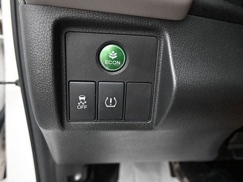 Used 2016 Honda HR-V LX image 24