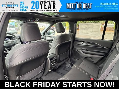 New 2025 Jeep Grand Cherokee Laredo X w/ Luxury Tech Group I image 36