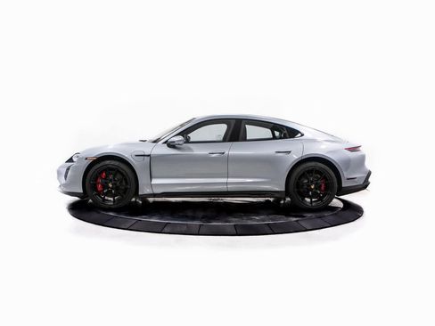 Certified 2024 Porsche Taycan GTS image 2