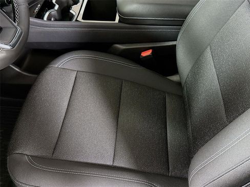 New 2026 Chevrolet Traverse LT image 14