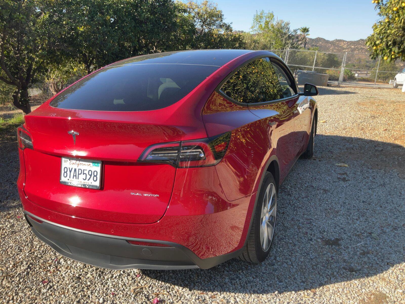 Used 2021 Tesla Model Y Long Range AWD/4WD image 4