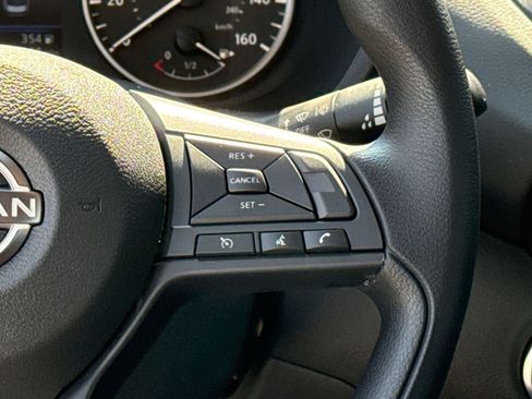 Used 2025 Nissan Sentra S image 25