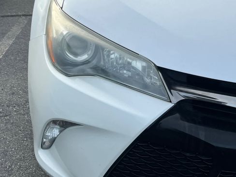 Used 2016 Toyota Camry SE image 8