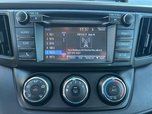 Used 2016 Toyota RAV4 LE image 21